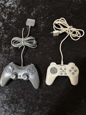 Lot of 2 Vintage Performance GamePad Controllers for Sony PlayStation 1 (Dual Im